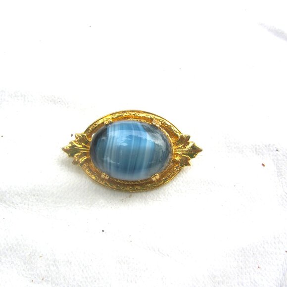 VTG PIN BLUE STRIPED CABACON IN GOLDTONE MOUNT, VERY ELEGANT - Picture 2 of 4